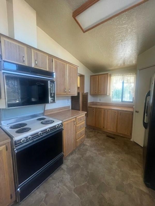 1985 09578 Kaufman  474 Mobile Home