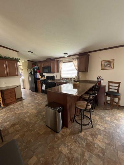 Photo 5 of 28 of home located at 2752 Buckingham Drive Northville, MI 48167