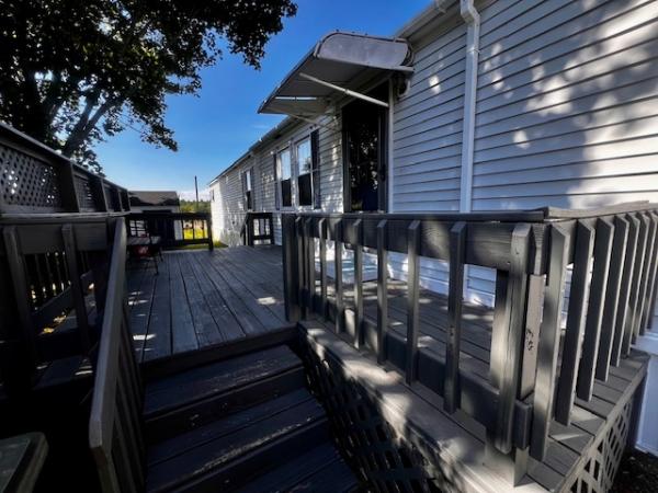1983 Oxford Mobile Home