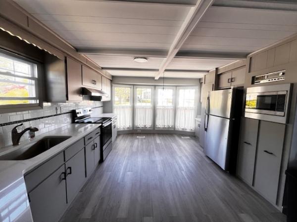 1983 Oxford Mobile Home