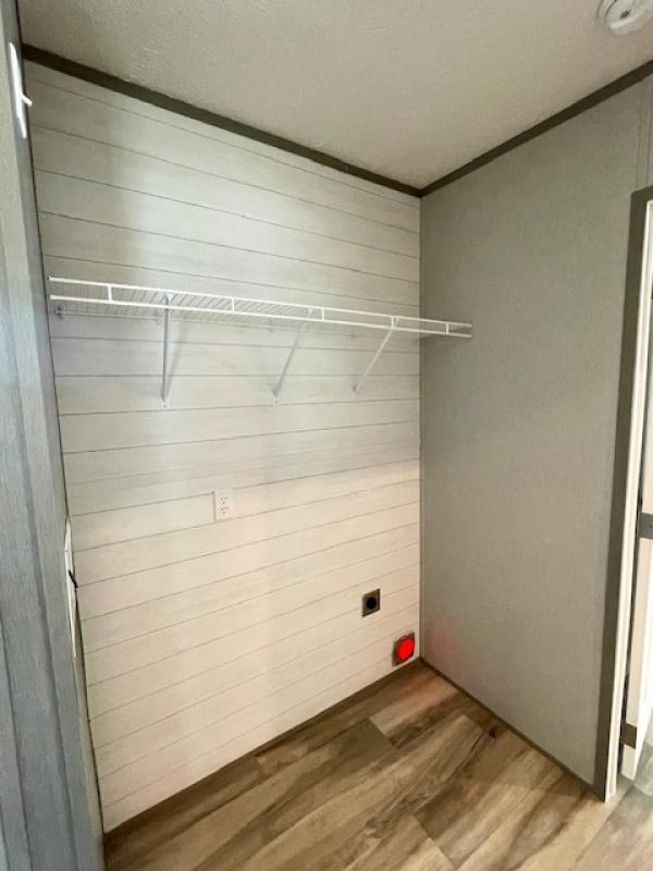 2025 Clayton Maynardville Classic 76 Manufactured Home