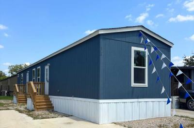 Mobile Home at 421 W. Lawson Rd., Lot 119 Dallas, TX 75253