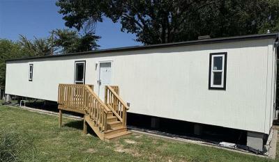Mobile Home at 421 W. Lawson Rd., Lot 44 Dallas, TX 75253