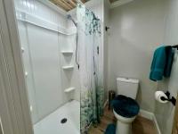 1981 SHER FLMHS CC 2BD/2BA Manufactured Home
