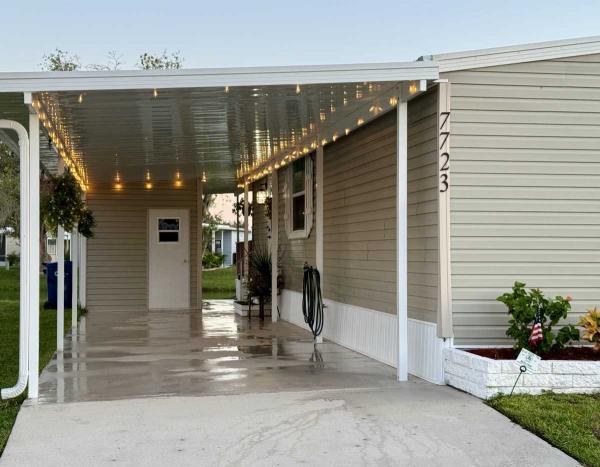 1981 SHER FLMHS CC 2BD/2BA Manufactured Home