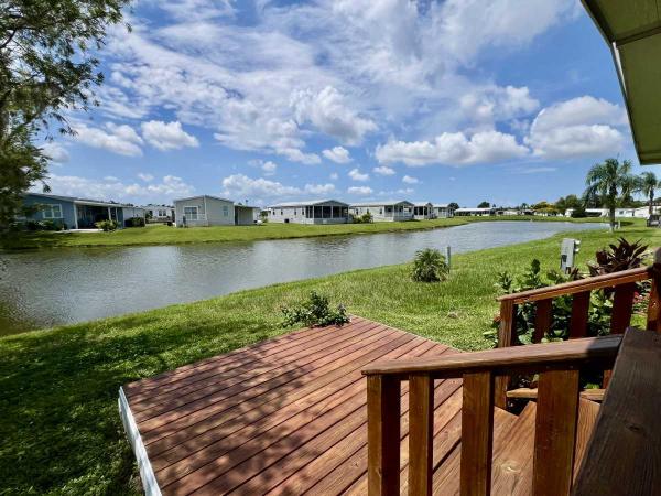1981 SHER FLMHS CC 2BD/2BA Manufactured Home