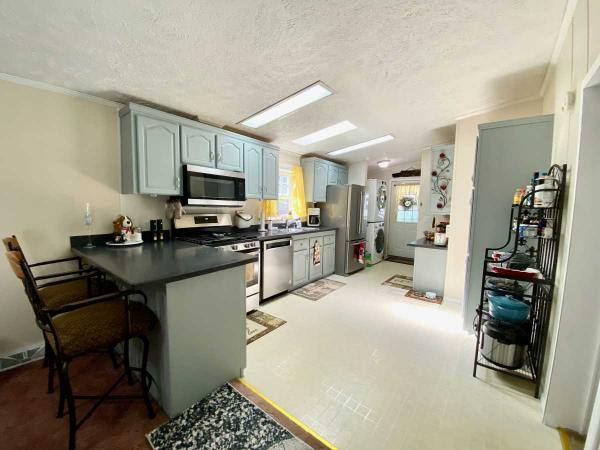 2001 Titan N/A Manufactured Home
