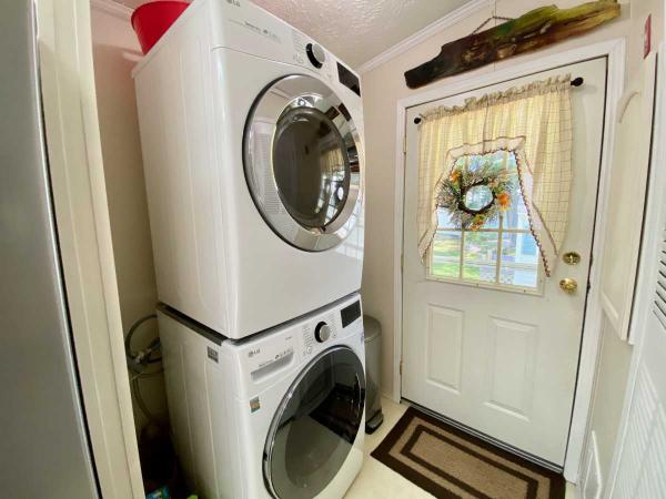 2001 Titan N/A Manufactured Home