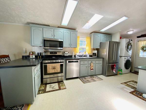 2001 Titan N/A Manufactured Home