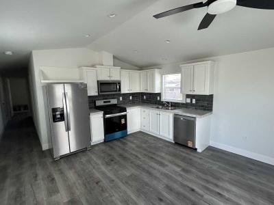 Photo 4 of 20 of home located at 1490 E 6th Street #7 Beaumont, CA 92223