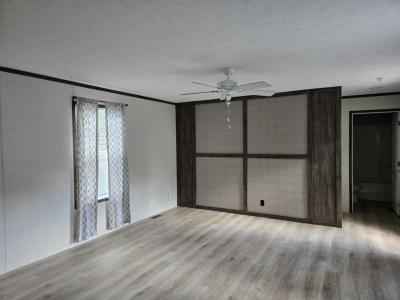 Photo 3 of 7 of home located at 3513 Aster St. #26 Midland, MI 48642