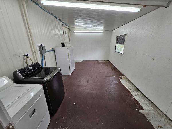 1981 Manufactured Home