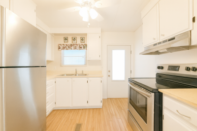 Photo 5 of 30 of home located at 601 Starkey Rd Largo, FL 33771