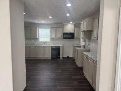 Photo 3 of 15 of home located at 704 Wade Rd Scotland Neck, NC 27874