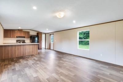 Photo 4 of 17 of home located at 182 Talisman St Opelousas, LA 70570