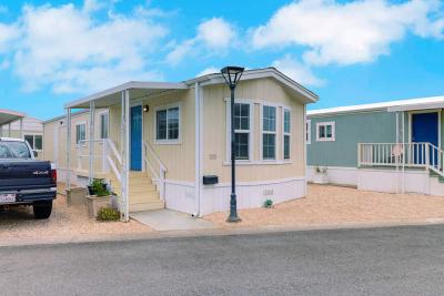 Photo 2 of 26 of home located at 325 3rd Avenue Pacifica, CA 94044