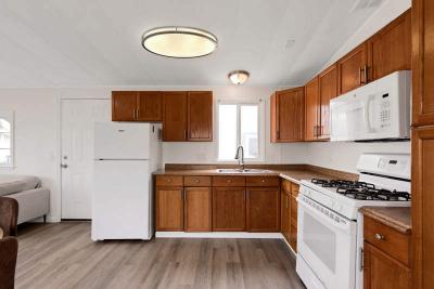 Photo 5 of 26 of home located at 325 3rd Avenue Pacifica, CA 94044