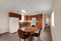 1990 American Manufactured Home