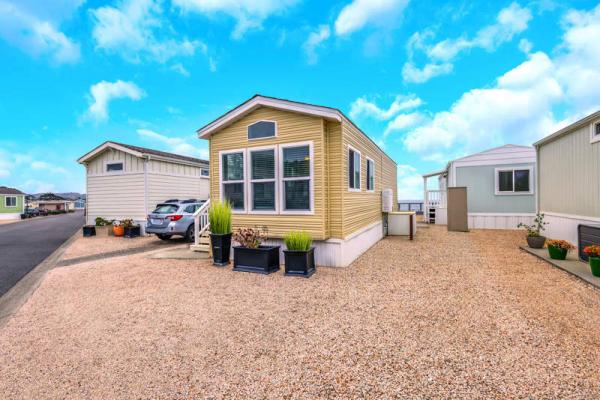 1980 American Manufactured Home