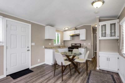 Photo 5 of 8 of home located at 341 3rd Avenue Pacifica, CA 94044