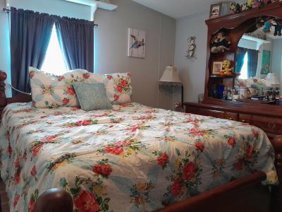 Photo 5 of 9 of home located at 9837 Jewel Ln, Lot #61 Hudson, FL 34667