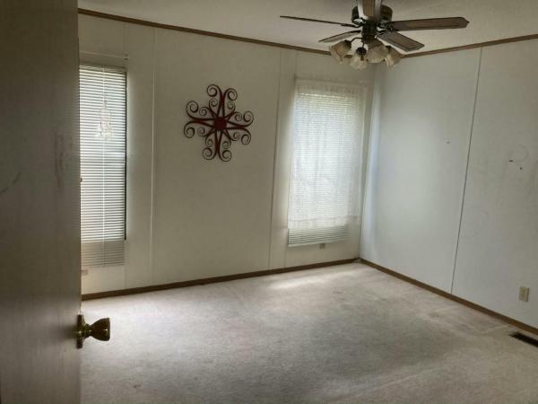 1990 Schult Blairwood Manufactured Home