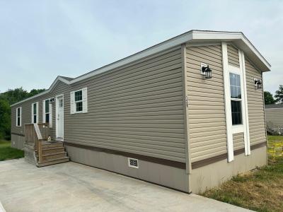 Mobile Home at 126 North Apple Blossom Lot 126Nab Peoria, IL 61604