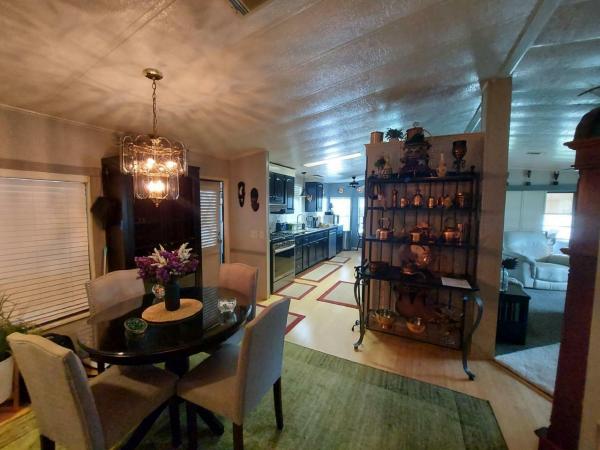 1986 Barrington 3482L Manufactured Home