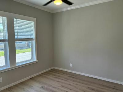 Photo 5 of 19 of home located at 7300 20th Street #556 Vero Beach, FL 32966