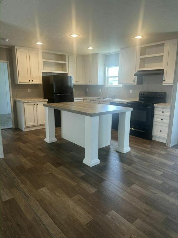 2022 Clayton Tradition 48 Manufactured Home
