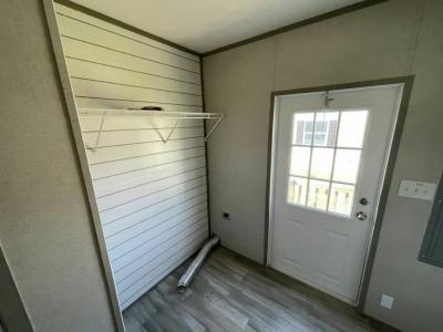 Photo 2 of 8 of home located at 10201 W Beaver St #422 Jacksonville, FL 32220