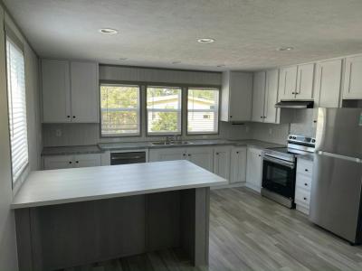Photo 5 of 8 of home located at 10201 W Beaver St #359 Jacksonville, FL 32220