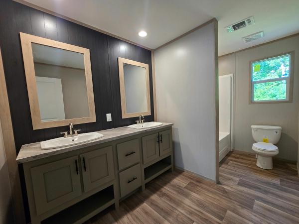 2025 Clayton Homes Inc Epic Journey Mobile Home