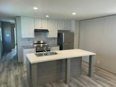 Photo 3 of 8 of home located at 10201 W Beaver St #380 Jacksonville, FL 32220
