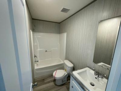 Photo 4 of 8 of home located at 10201 W Beaver St #380 Jacksonville, FL 32220