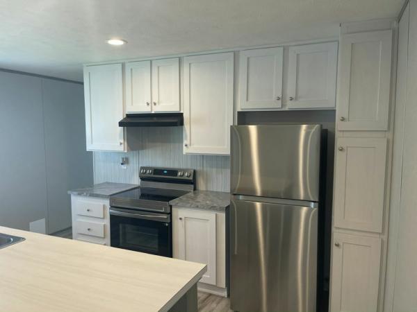 2025 Clayton The Maynardville Classic 66 Manufactured Home