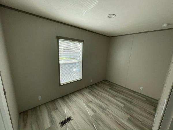 2025 Clayton The Maynardville Classic 66 Manufactured Home