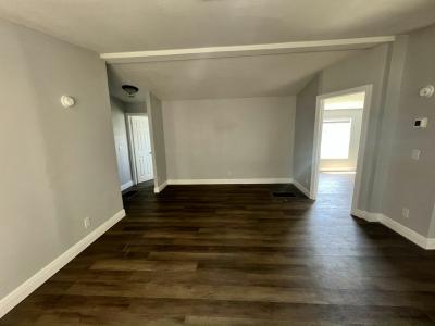 Photo 4 of 18 of home located at 93 Tower Manor Cir E Auburndale, FL 33823