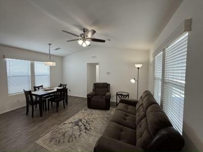 Photo 5 of 20 of home located at 8700 E. University Dr. # 0423 Mesa, AZ 85207