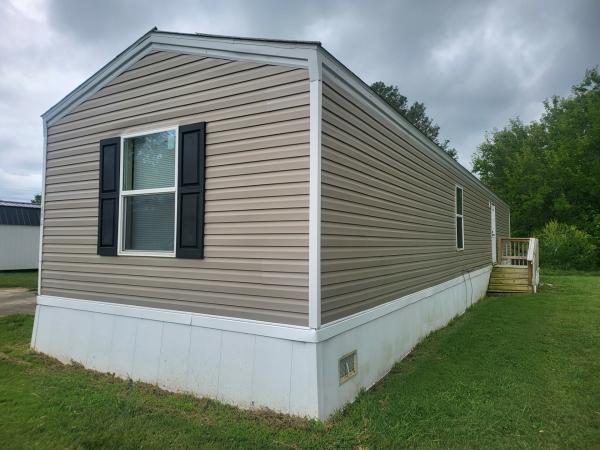 2022 76CEJ16663AH22  Home