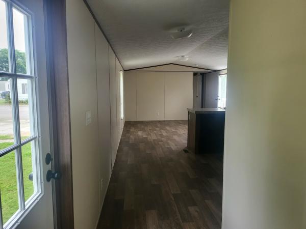 2022 76CEJ16663AH22  Home