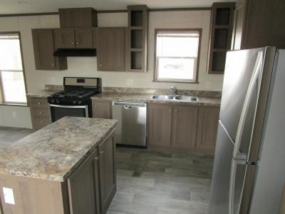 Mobile Home at 237 New York Lot 237Ny Elyria, OH 44035