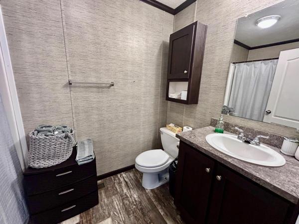 2019 CMH MANUFACTURING WEST 96PLH16763JH19 Mobile Home