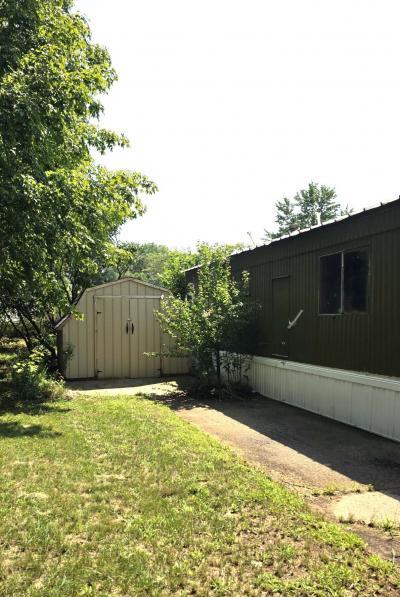 Photo 4 of 5 of home located at 4916 Nixon Ct Hudsonville, MI 49426
