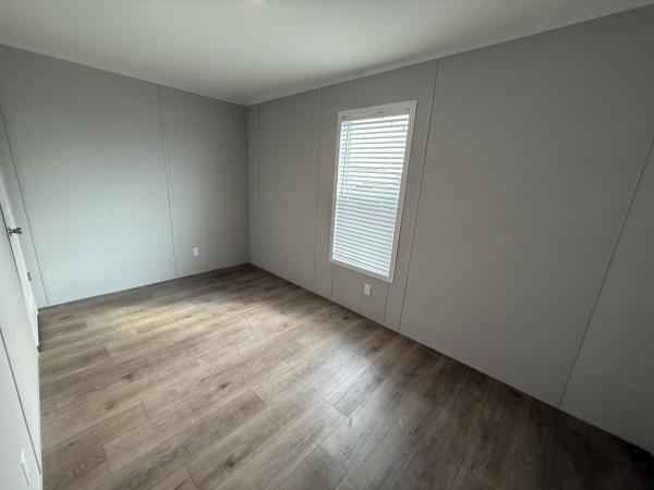 2025 Champion RM1668A1668H32032 Mobile Home