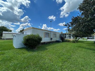Photo 3 of 14 of home located at 15 Violet Drive Fruitland Park, FL 34731