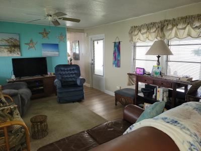 Photo 2 of 24 of home located at 45 Kingsport Ave Palmetto, FL 34221