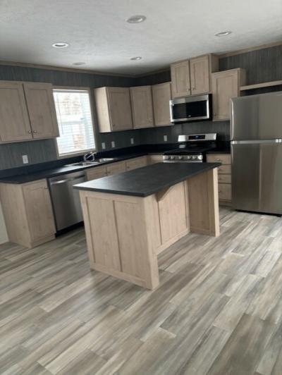 Mobile Home at 260 E Garfield Ave Lot 118 Coldwater, MI 49036
