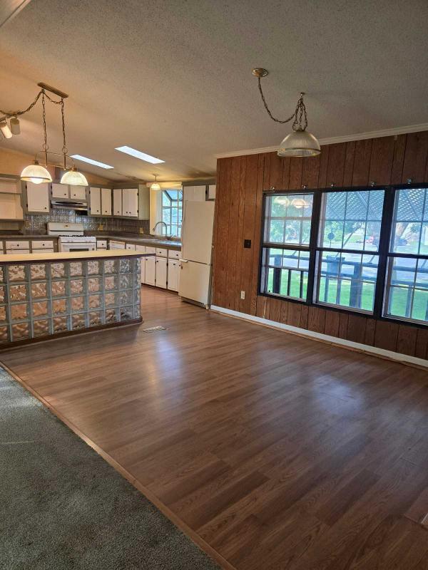 1986 Friendship Mobile Home