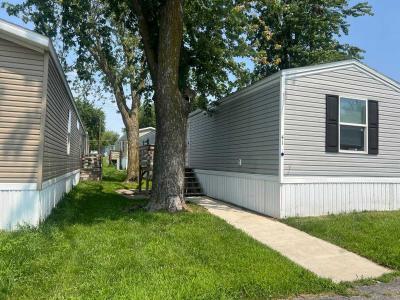 Mobile Home at 400 Lindale Drive Lot 41 Marion, Ia 52302 Marion, IA 52302